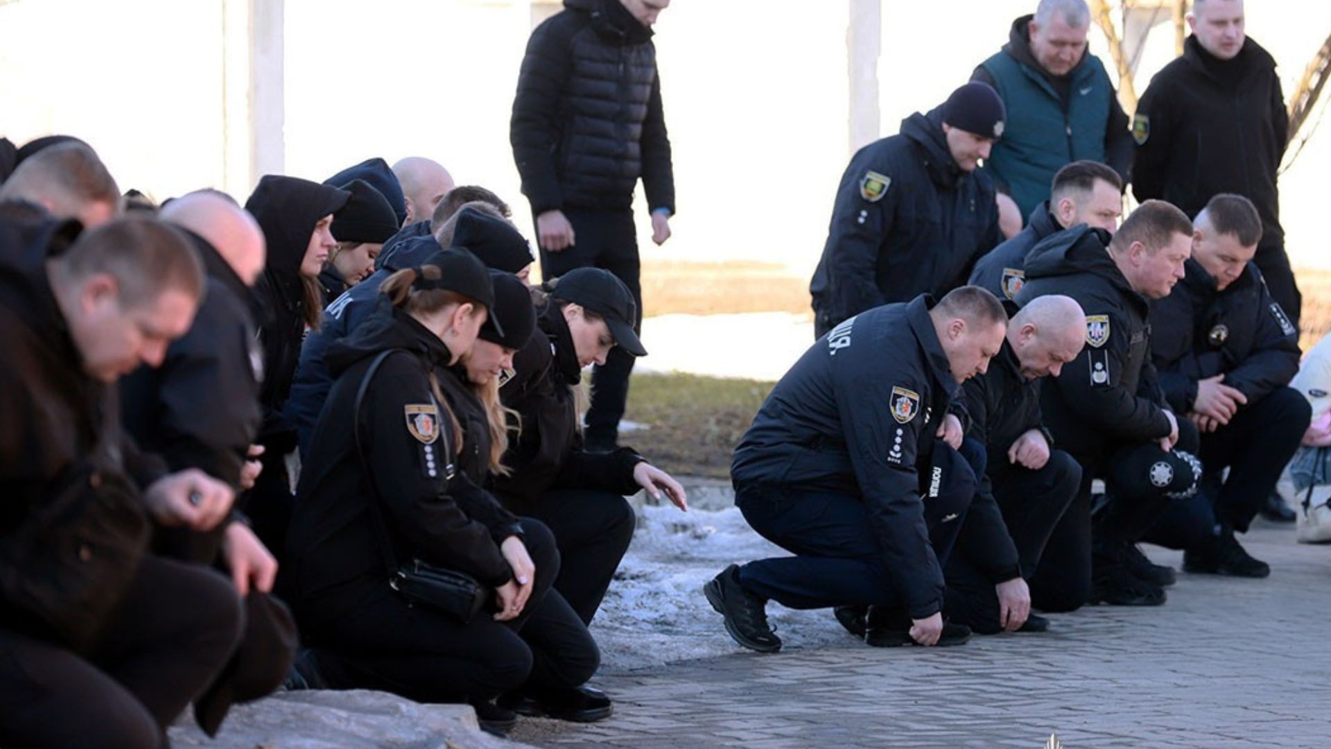 Полиция Донетчины попрощалась с двумя погибшими правоохранителями