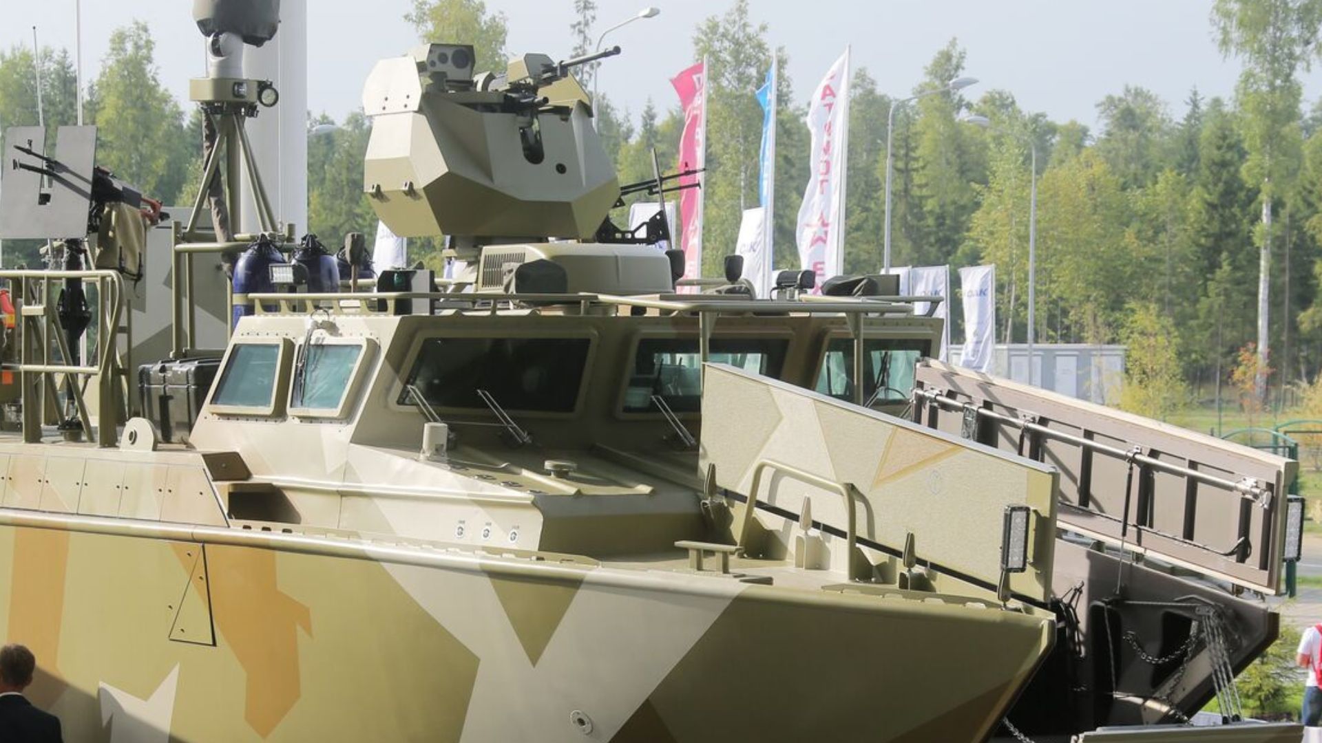 Десантний катер БК-16 - це копія шведського Stridsbat - яку зброю має Десантний катер БК-16 - це копія шведського Stridsbat - яку зброю має