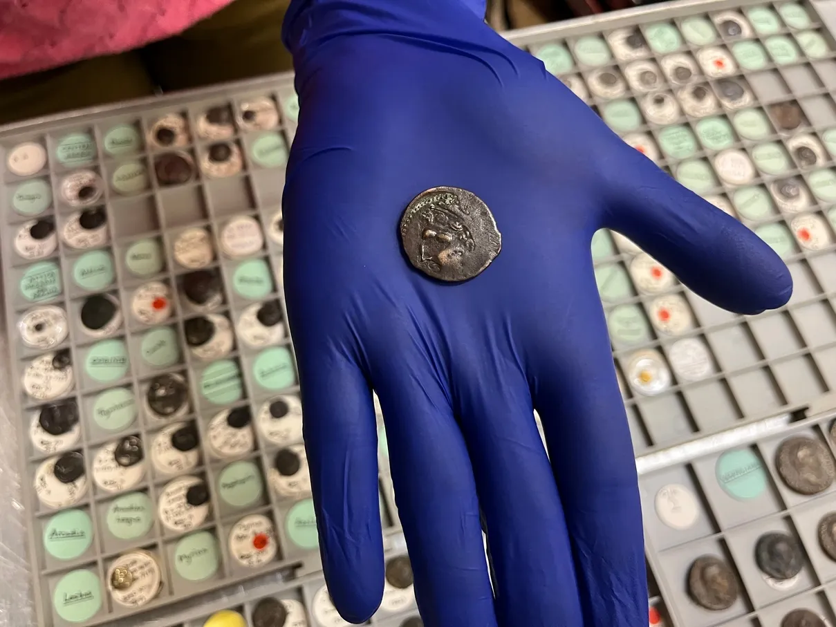 Монета, которой рассчитались в транспорте