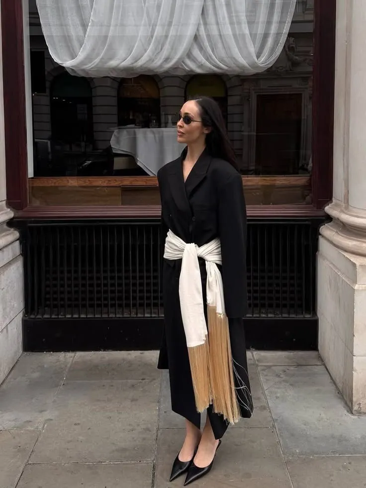 Як носити небанальний аксесуар навесні 2026 року 