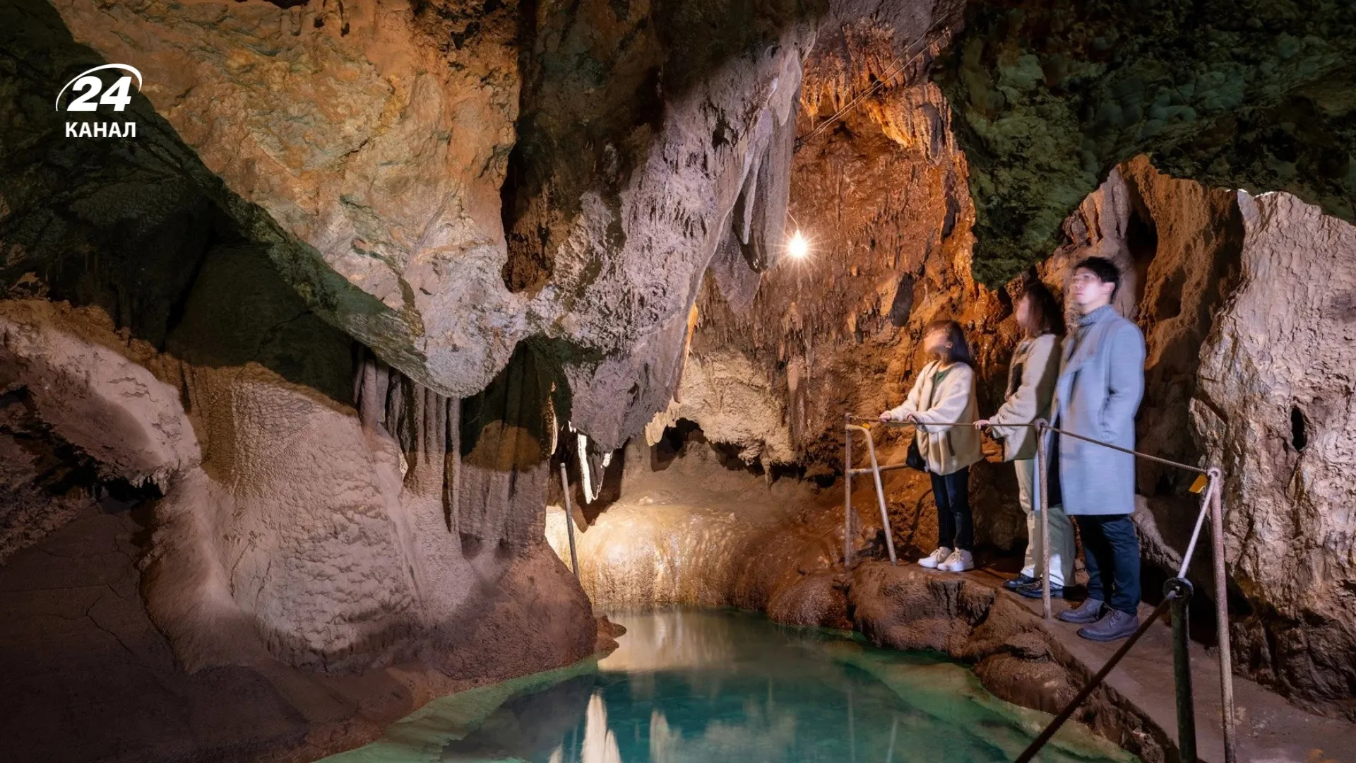 Пещеры Дженован / фото Jenolan Caves