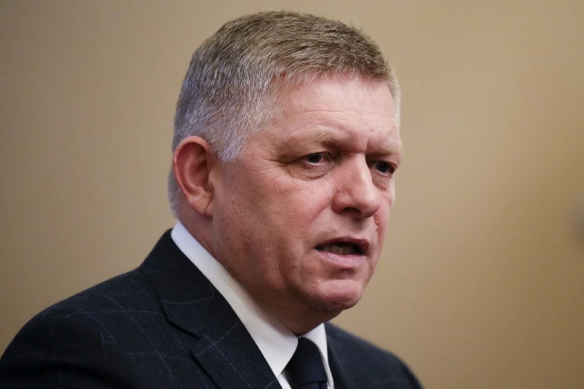 Роберт Фицо пригрозил Украине Роберт Фицо пригрозил Украине