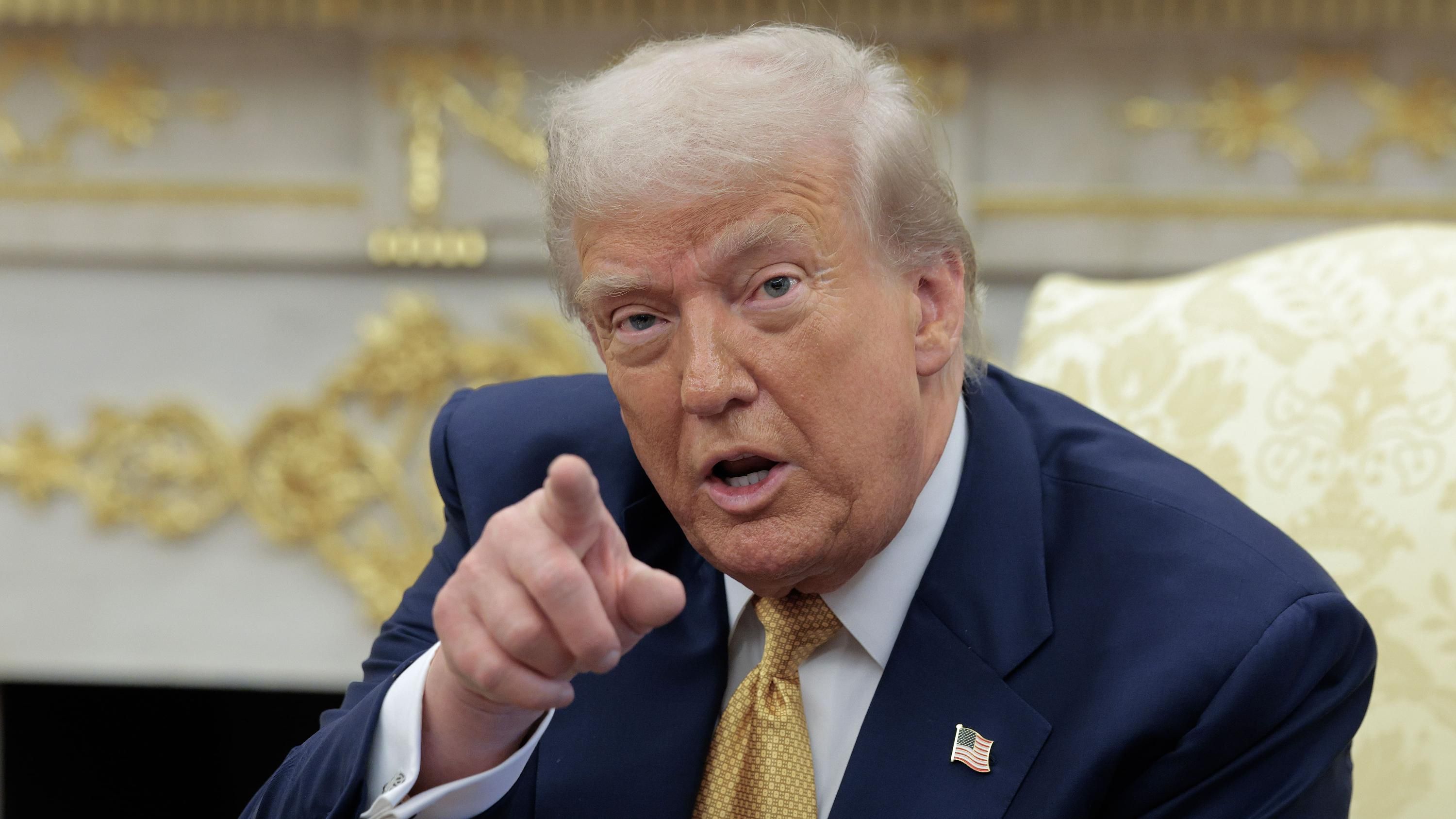 Ситуація навколо Ормузької протоки: Трамп пригрозив Ірану ударами по електростанціях 