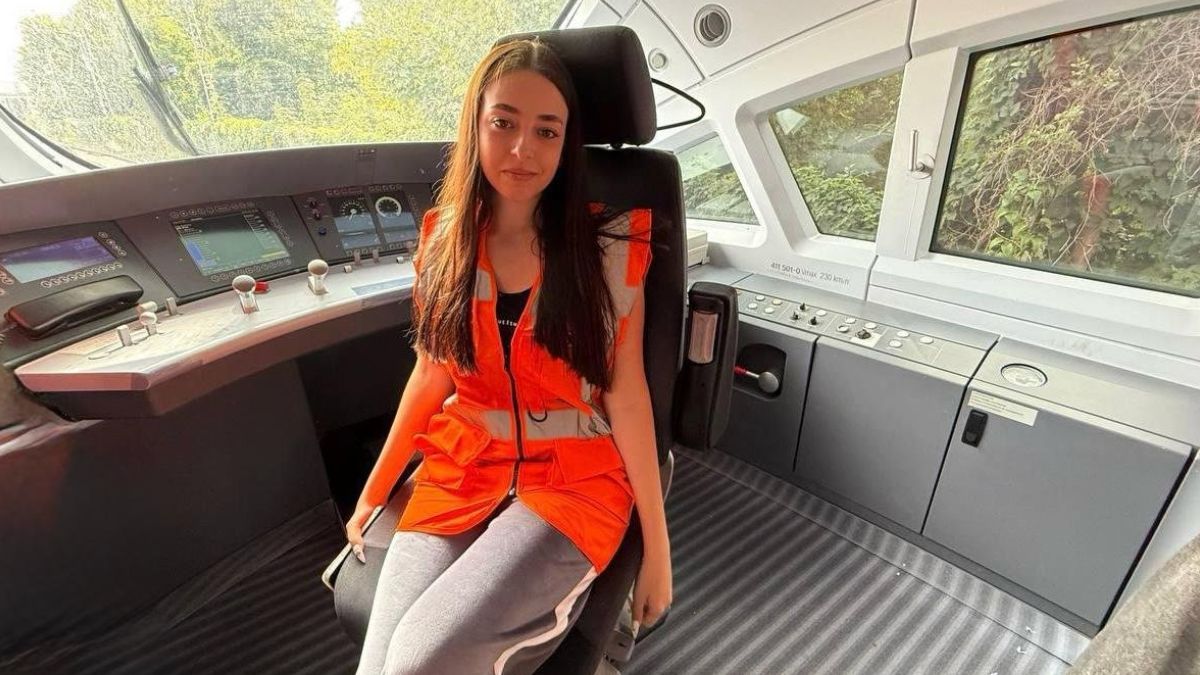 Зустрічний потяг смертельно травмував юну дівчину: в УЗ розповіли деталі загибелі провідниці - Одеса