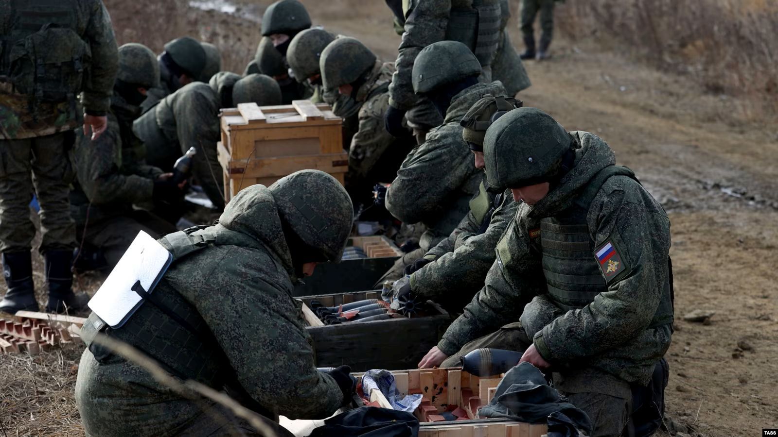 Россия использует миграционное давление для вербовки иностранцев