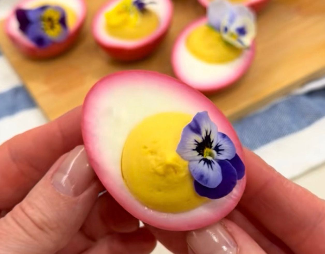 Оригінальні яйця на Великдень Оригінальні яйця на Великдень