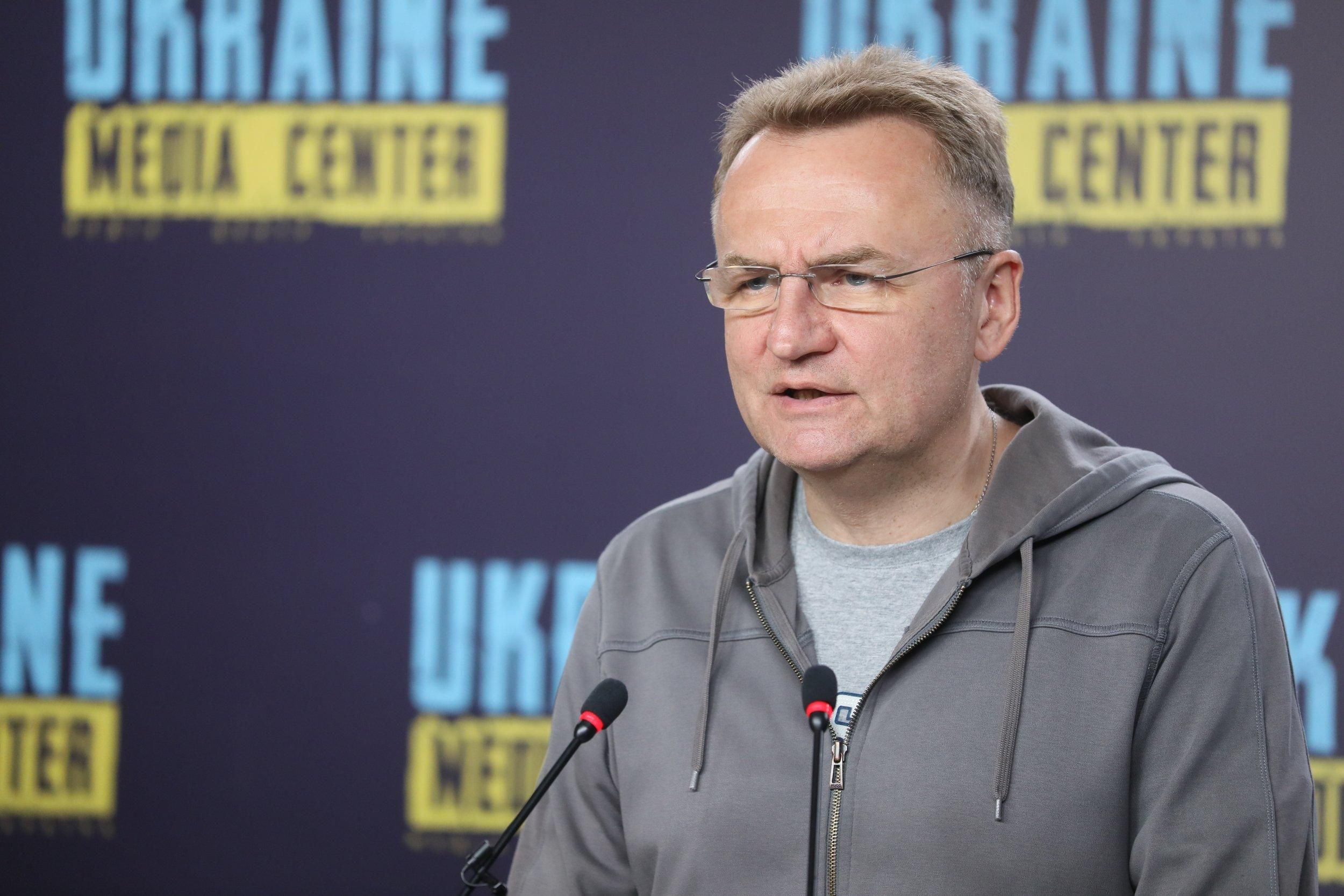  Садовый призвал львовян реагировать на новые тревоги