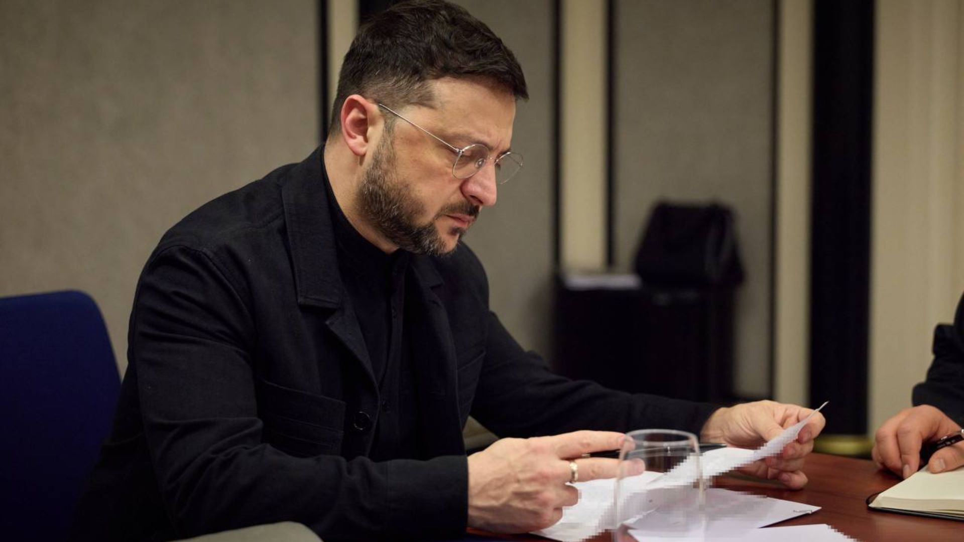 Зеленский провел кадровые изменения в СБУ - 24 Канал Зеленский провел кадровые изменения в СБУ - 24 Канал