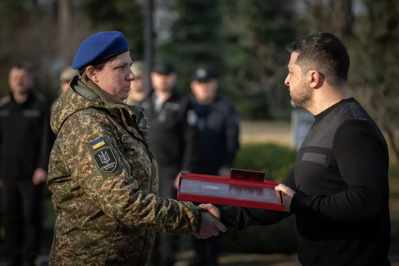 Військовослужбовиці НБУ присвоїли Героя України Військовослужбовиці НБУ присвоїли Героя України