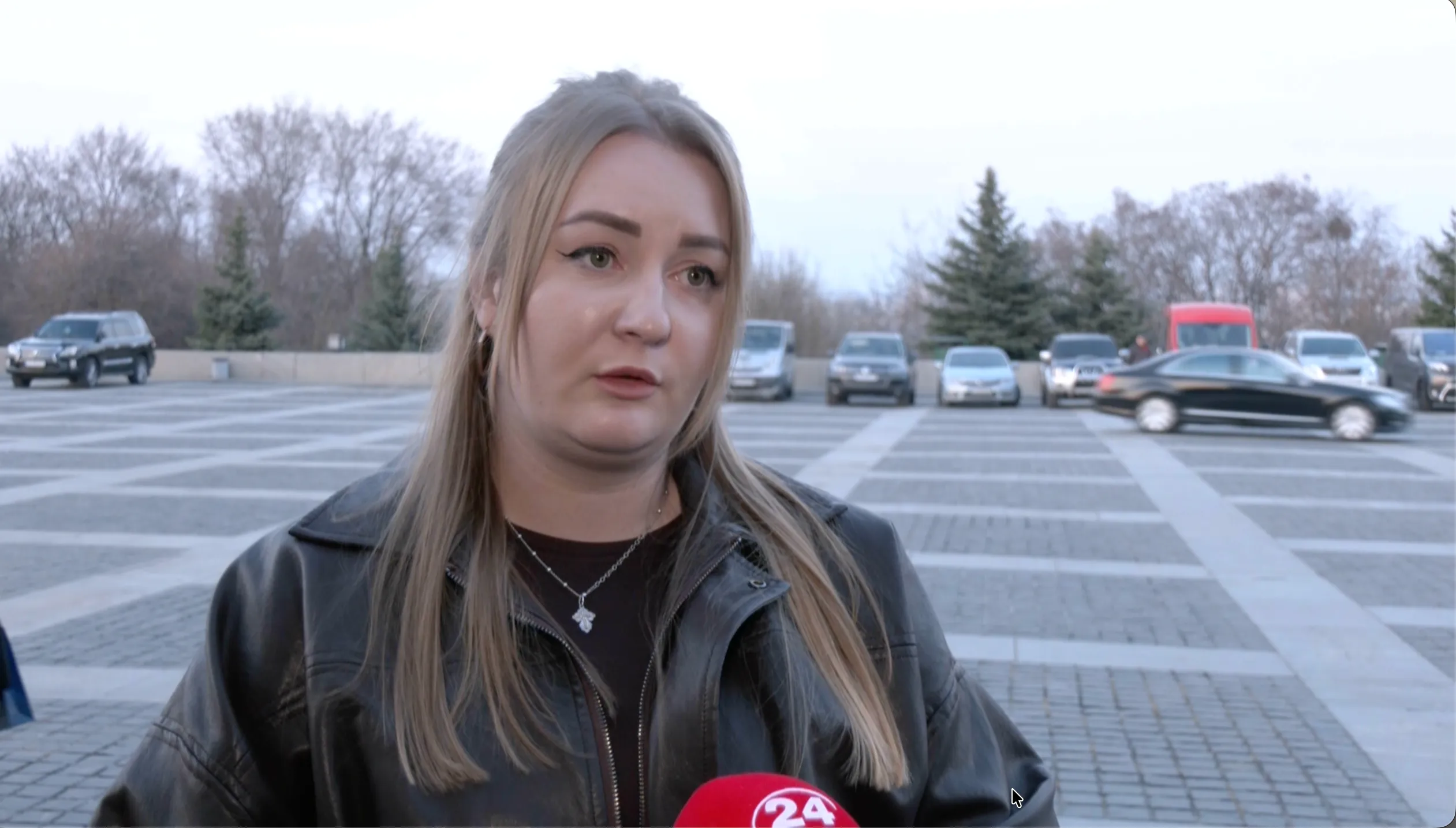 Юлия ждет своего папу