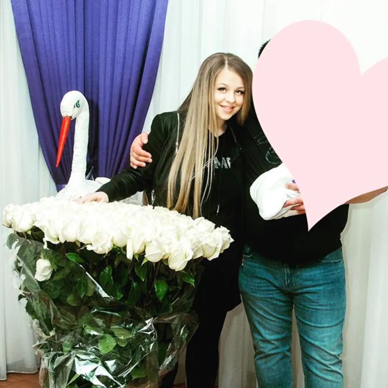 Вікторія Петрик з дитиною та чоловіком Вікторія Петрик з дитиною та чоловіком