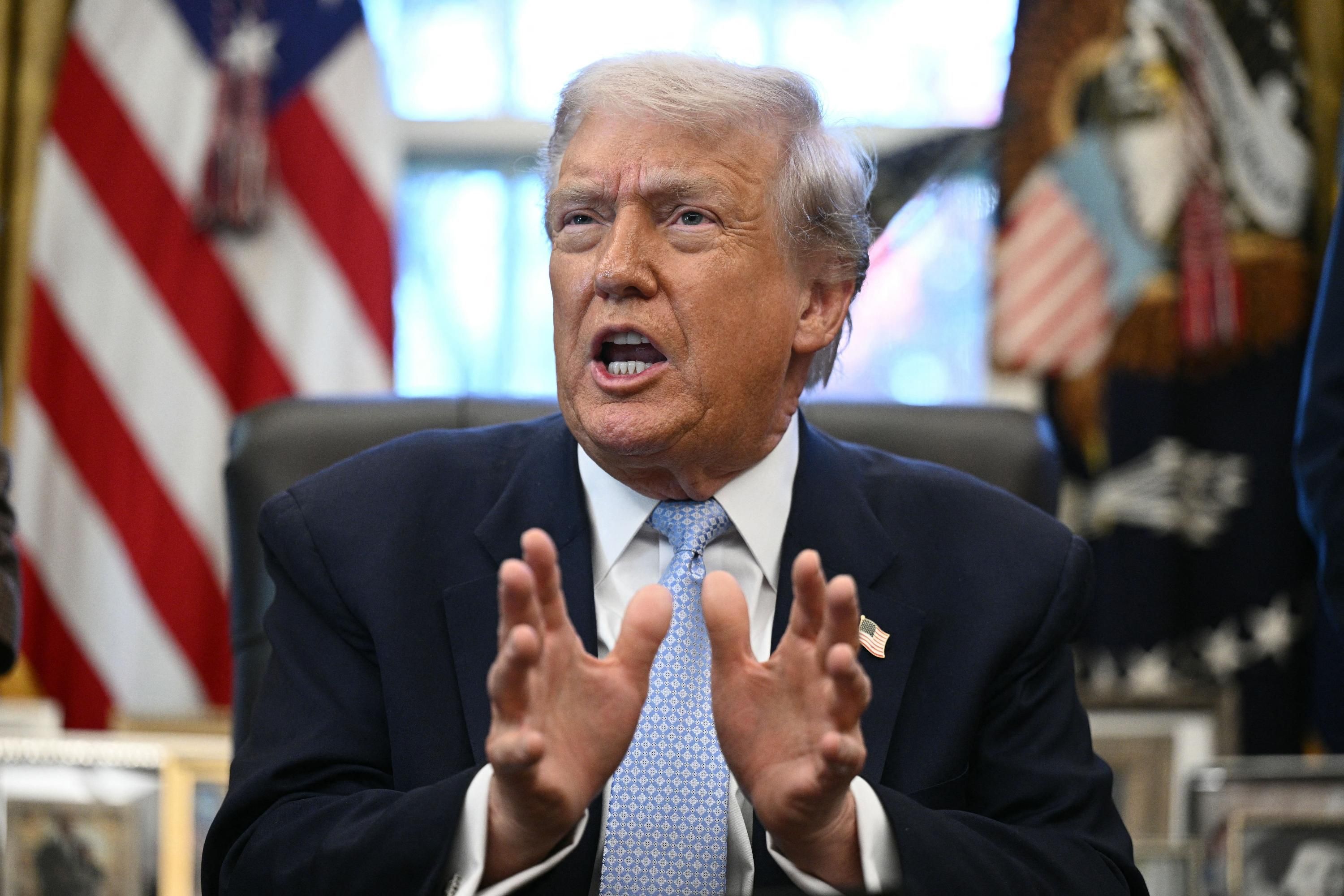 Трампу набридла війна з Іраном Трампу набридла війна з Іраном