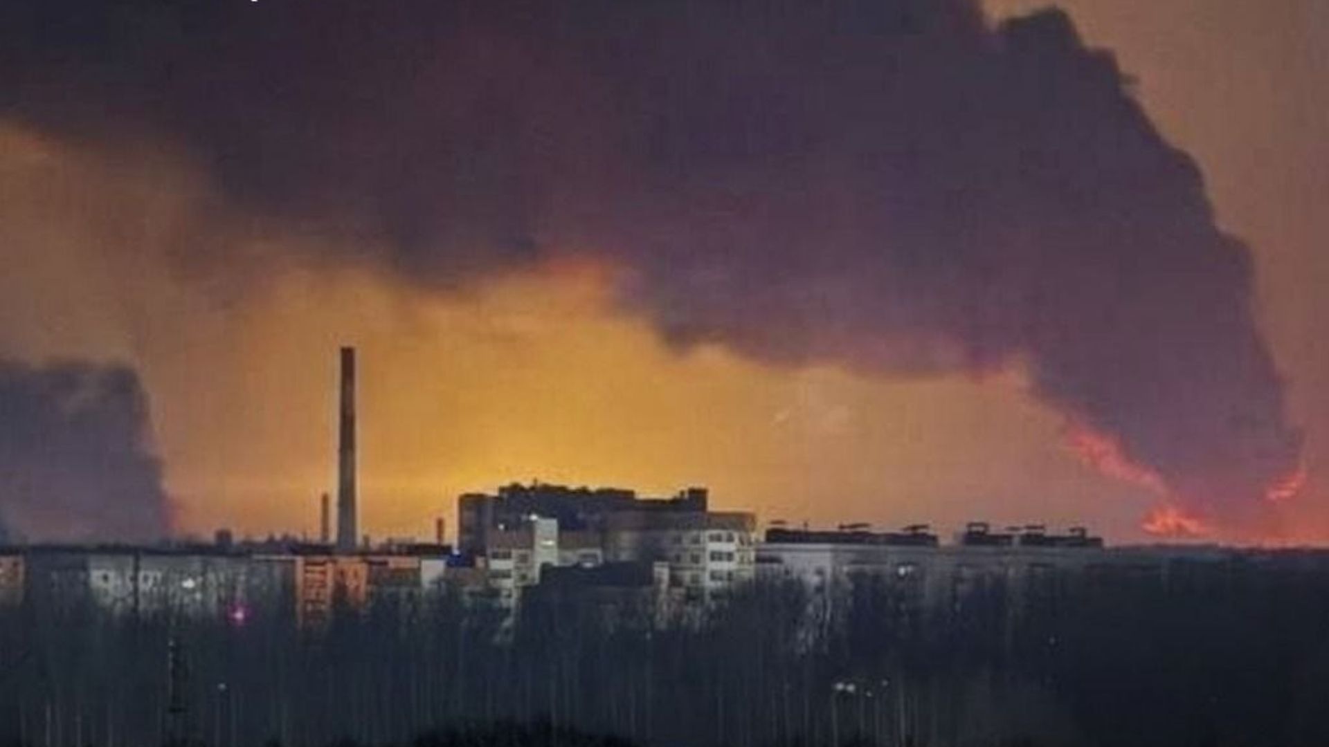 Сили оборони уразили Ярославський НПЗ у Росії 