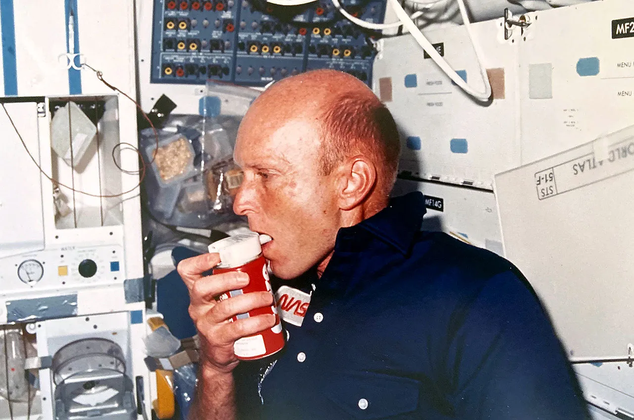 Coca-Cola NASA космос Coca-Cola NASA космос