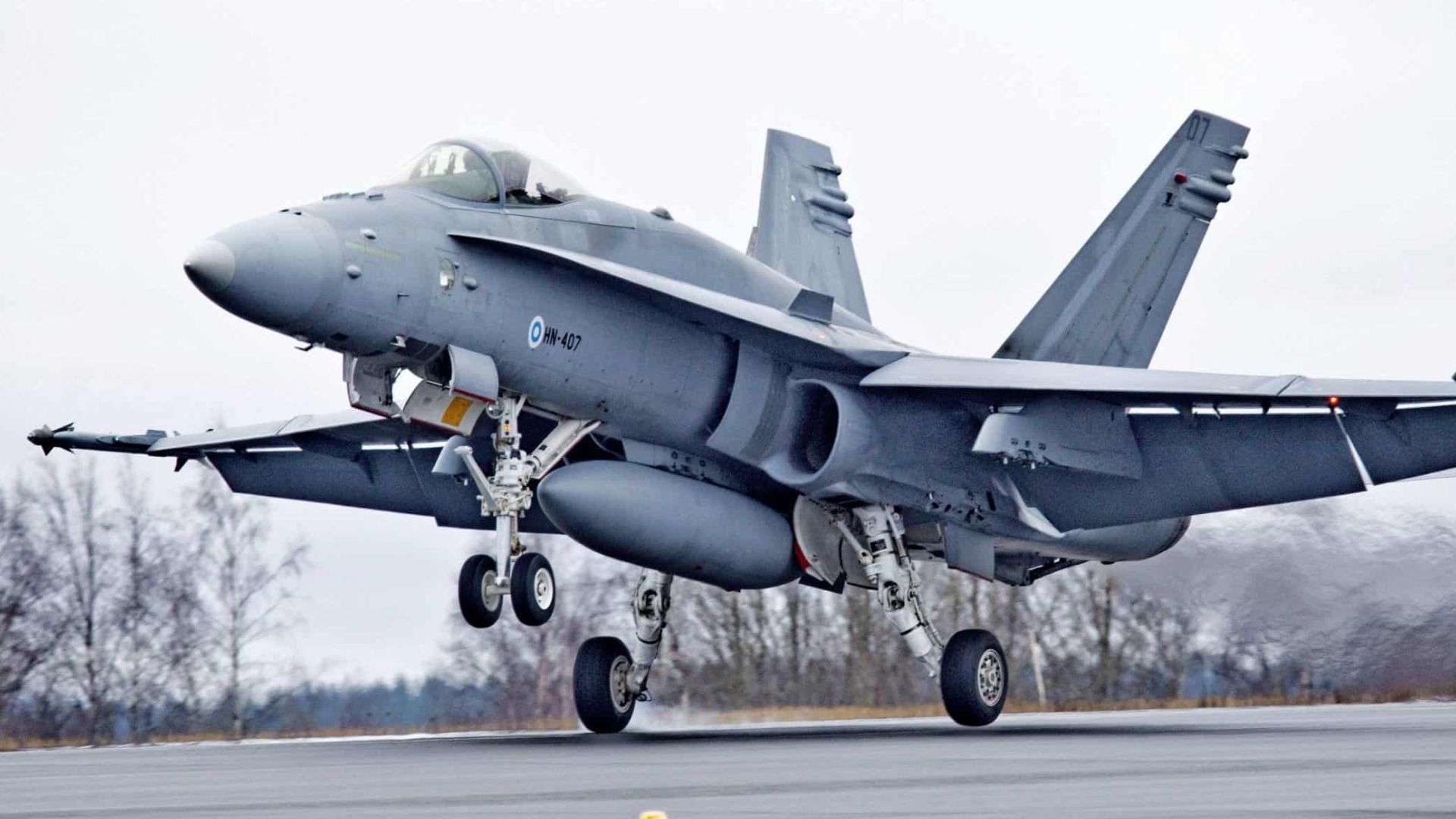 Фінський винищувач F/A-18