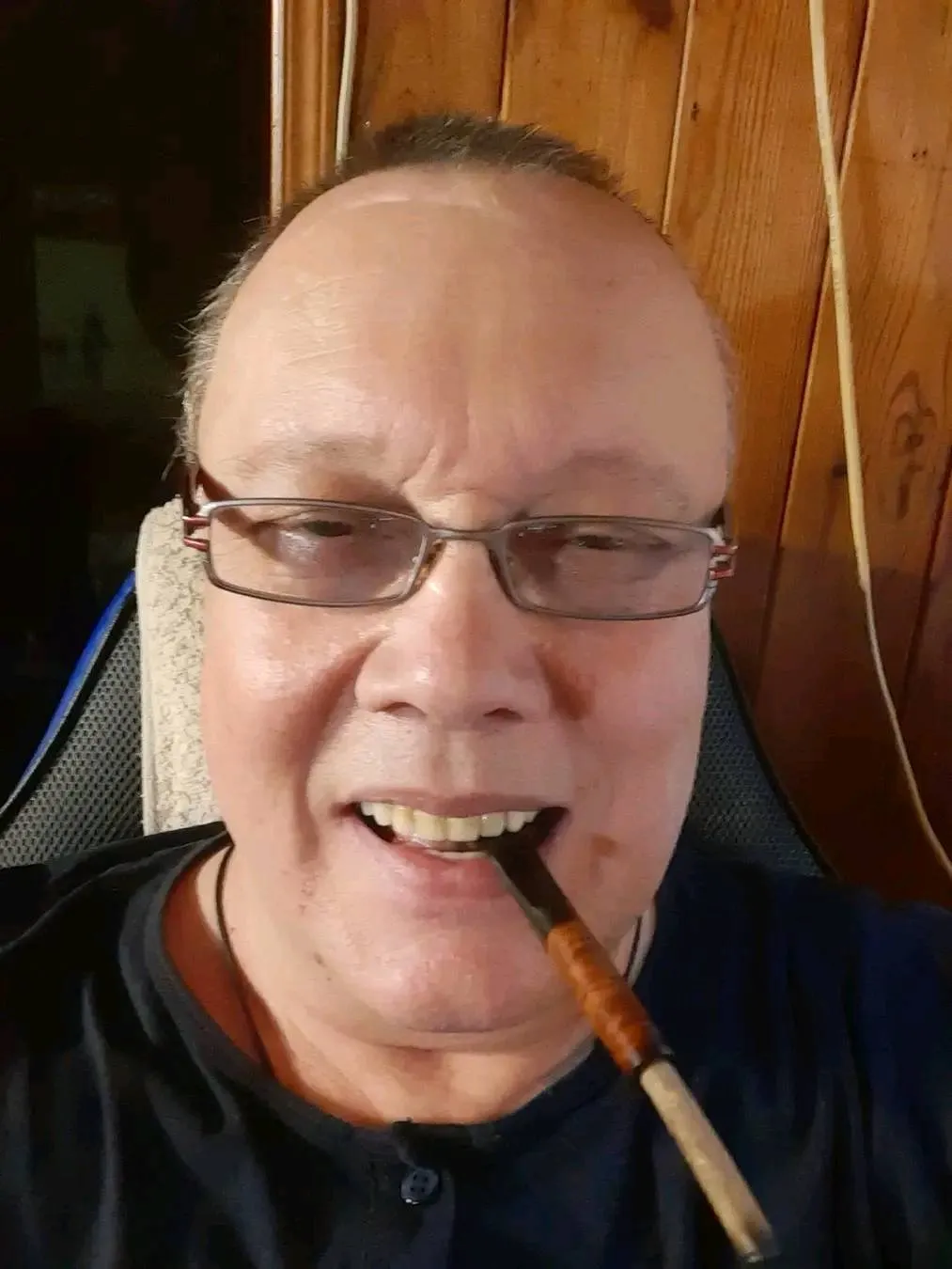 Володимир Комаров помер
