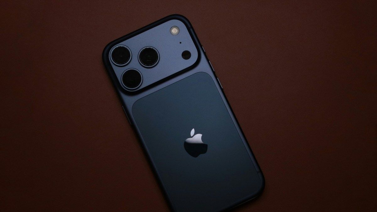 iPhone 18 Pro без чорного кольору – нові відтінки майбутнього флагмана iPhone 18 Pro без чорного кольору – нові відтінки майбутнього флагмана