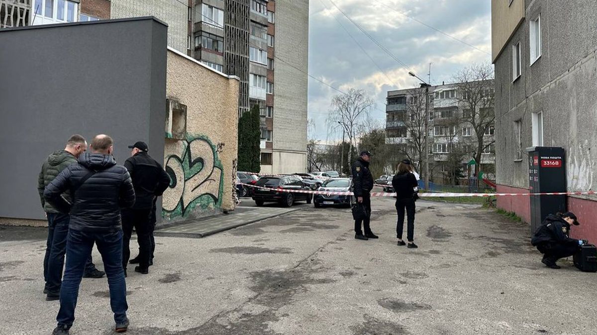 В Нацполиции рассказали детали нападения на военного ТЦК во Львове В Нацполиции рассказали детали нападения на военного ТЦК во Львове