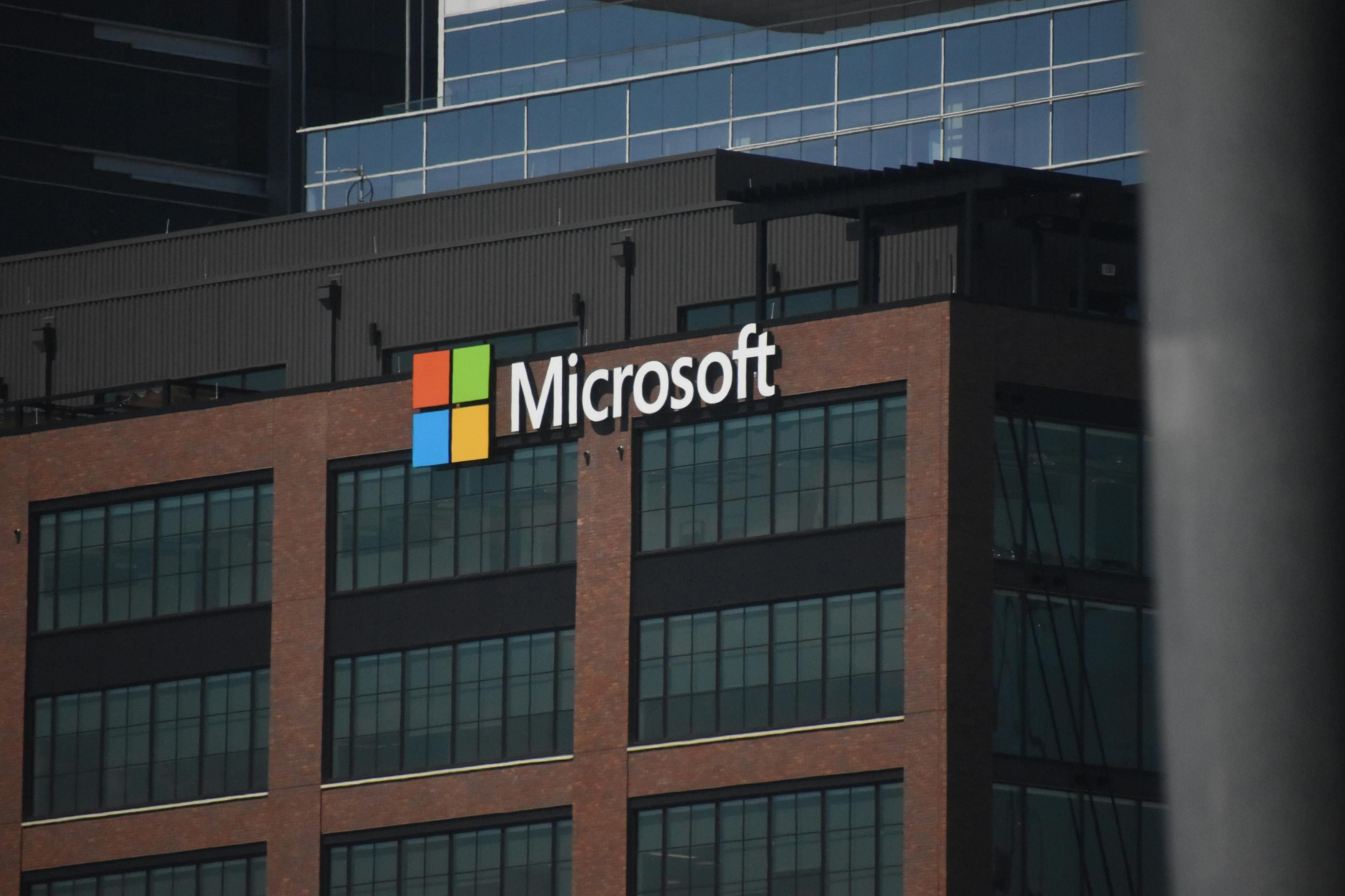 Без OpenAI: Microsoft хоче створювати власний АІ - Техно Без OpenAI: Microsoft хоче створювати власний АІ - Техно