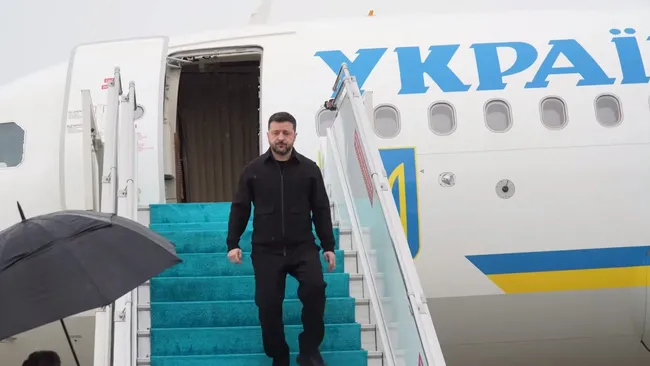 Зеленский прибыл в Стамбул