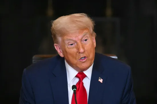 У них нет ничего, и Путин их совсем не боится, – Трамп о НАТО