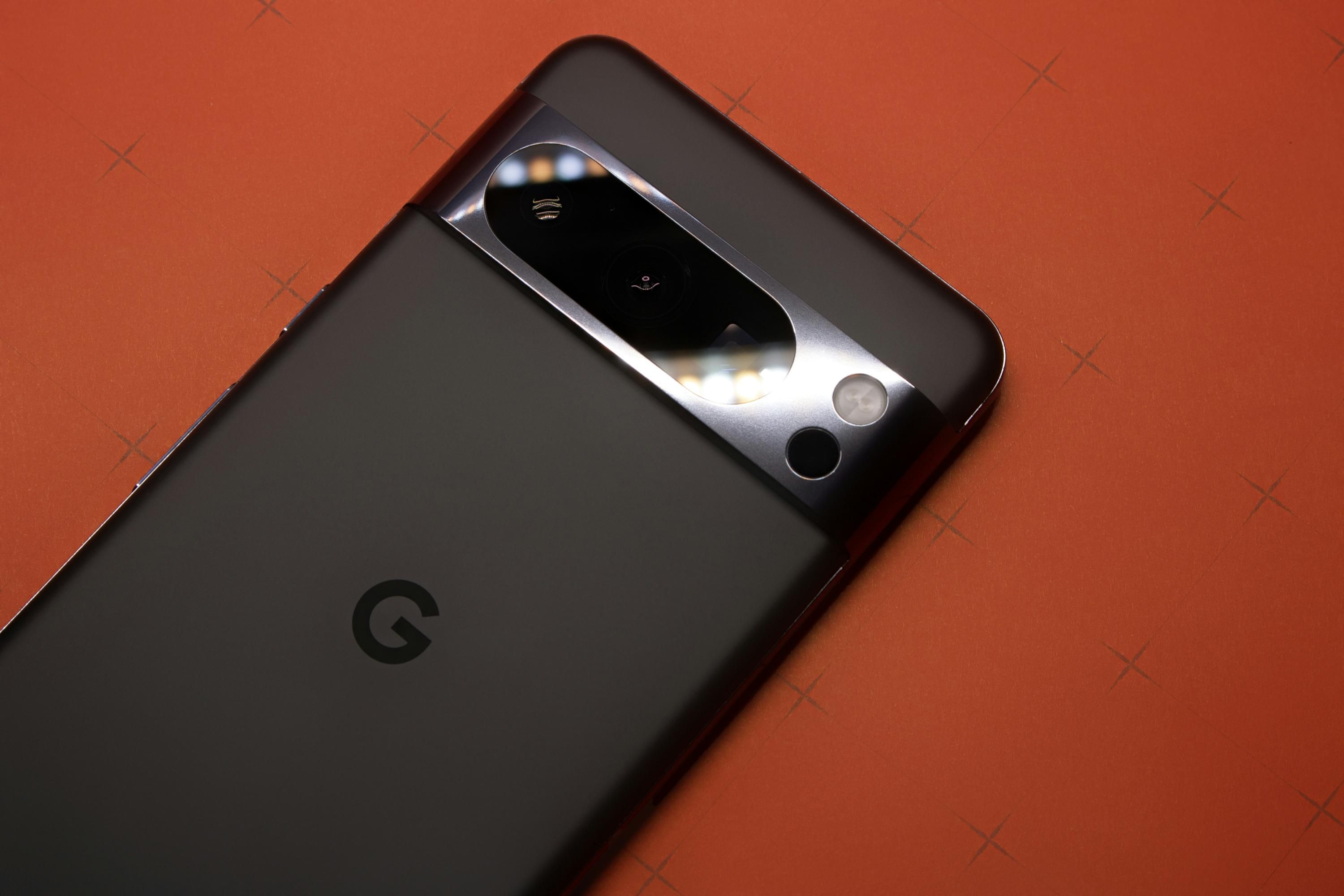 Після оновлень Pixel 8 Pro продовжує втрачати Wi-Fi і Bluetooth Після оновлень Pixel 8 Pro продовжує втрачати Wi-Fi і Bluetooth