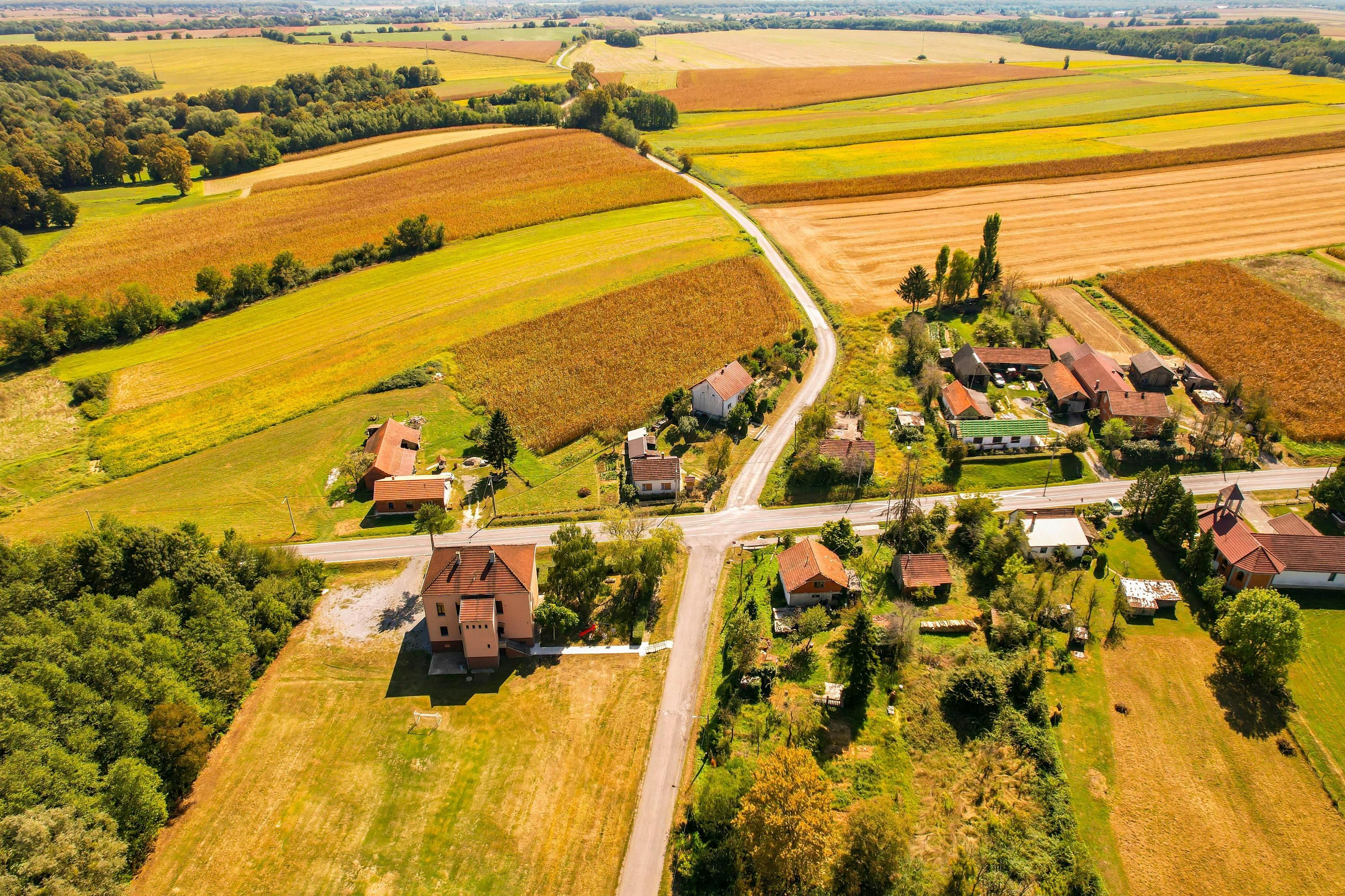 У кого из украинцев могут забрать земельный пай