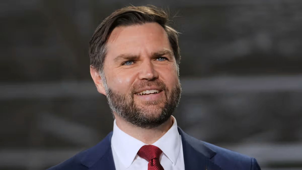 Джей Ди Вэнс похвалил Виктора Орбана Джей Ди Вэнс похвалил Виктора Орбана