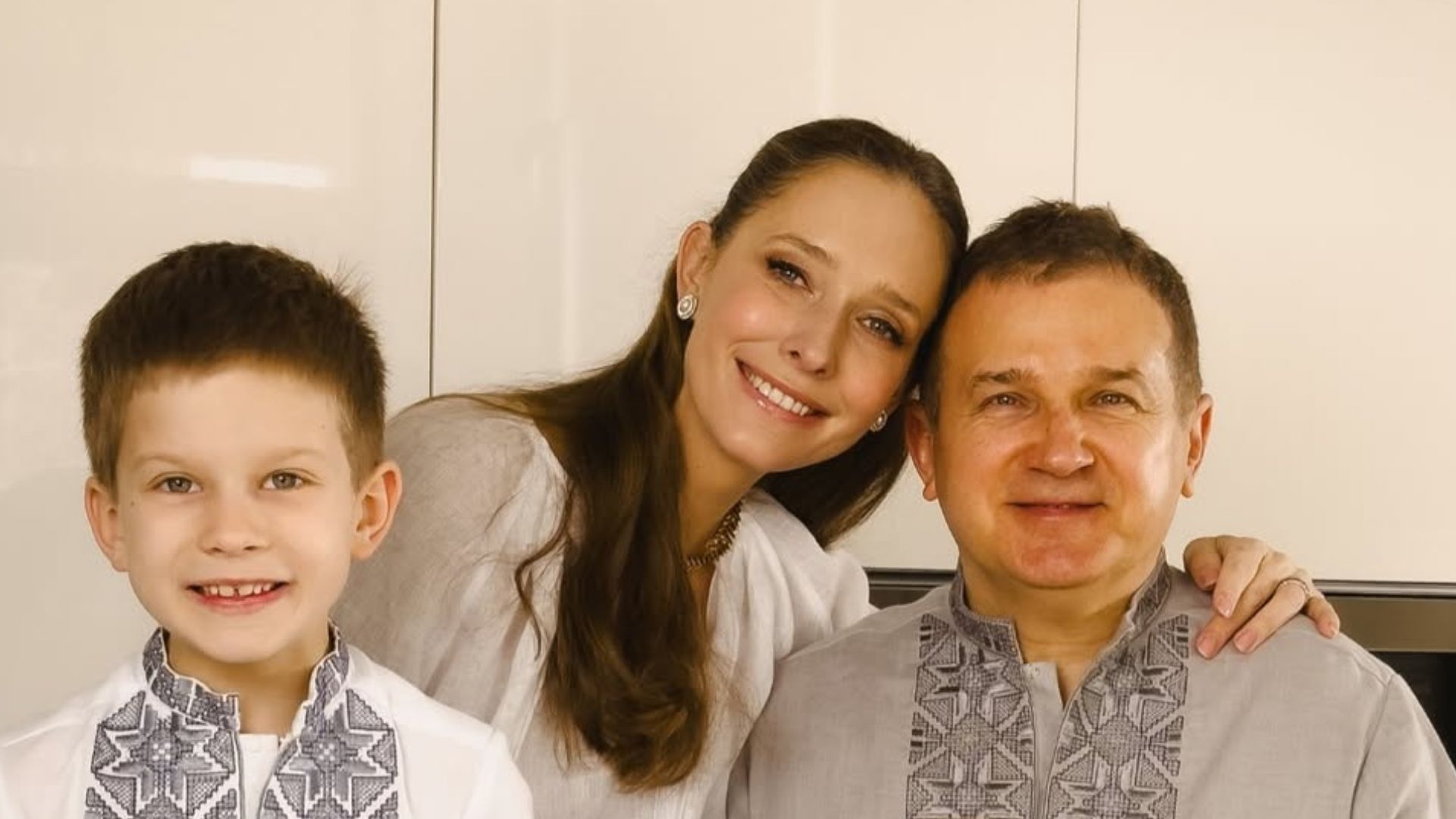 Катерина Осадча з Юрієм Горбуновим з сином Катерина Осадча з Юрієм Горбуновим з сином