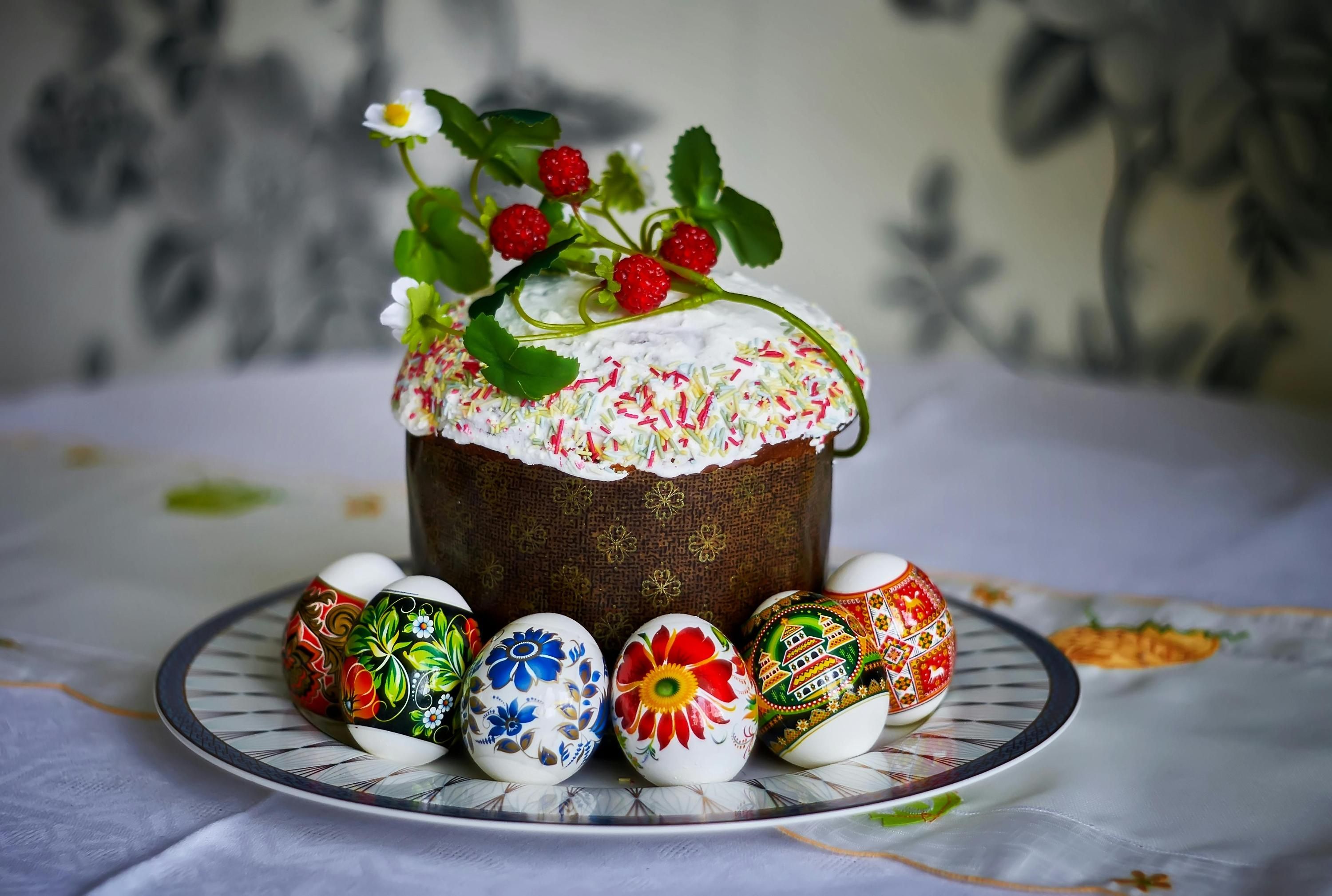Нез'їдені паски та яйця не можна викидати
