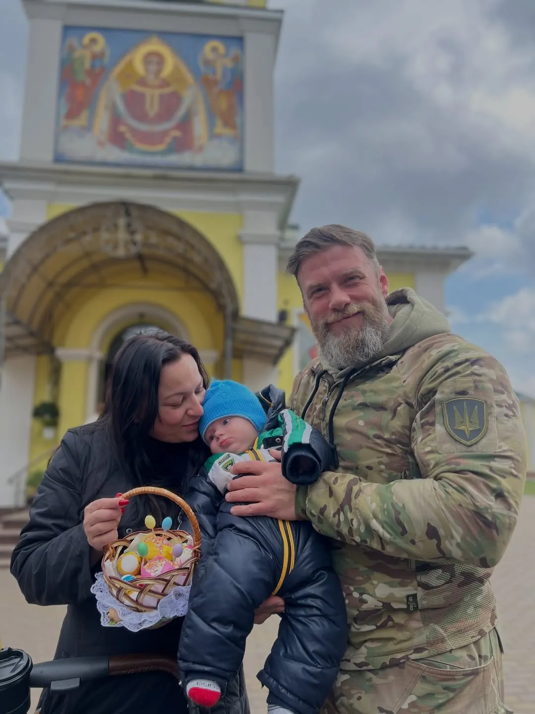 Володимир Ращук та Вікторія Білан з сином Володимир Ращук та Вікторія Білан з сином