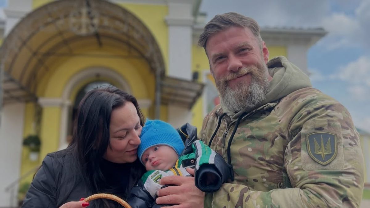 Владимир Ращук с бывшей женой и сыном Владимир Ращук с бывшей женой и сыном