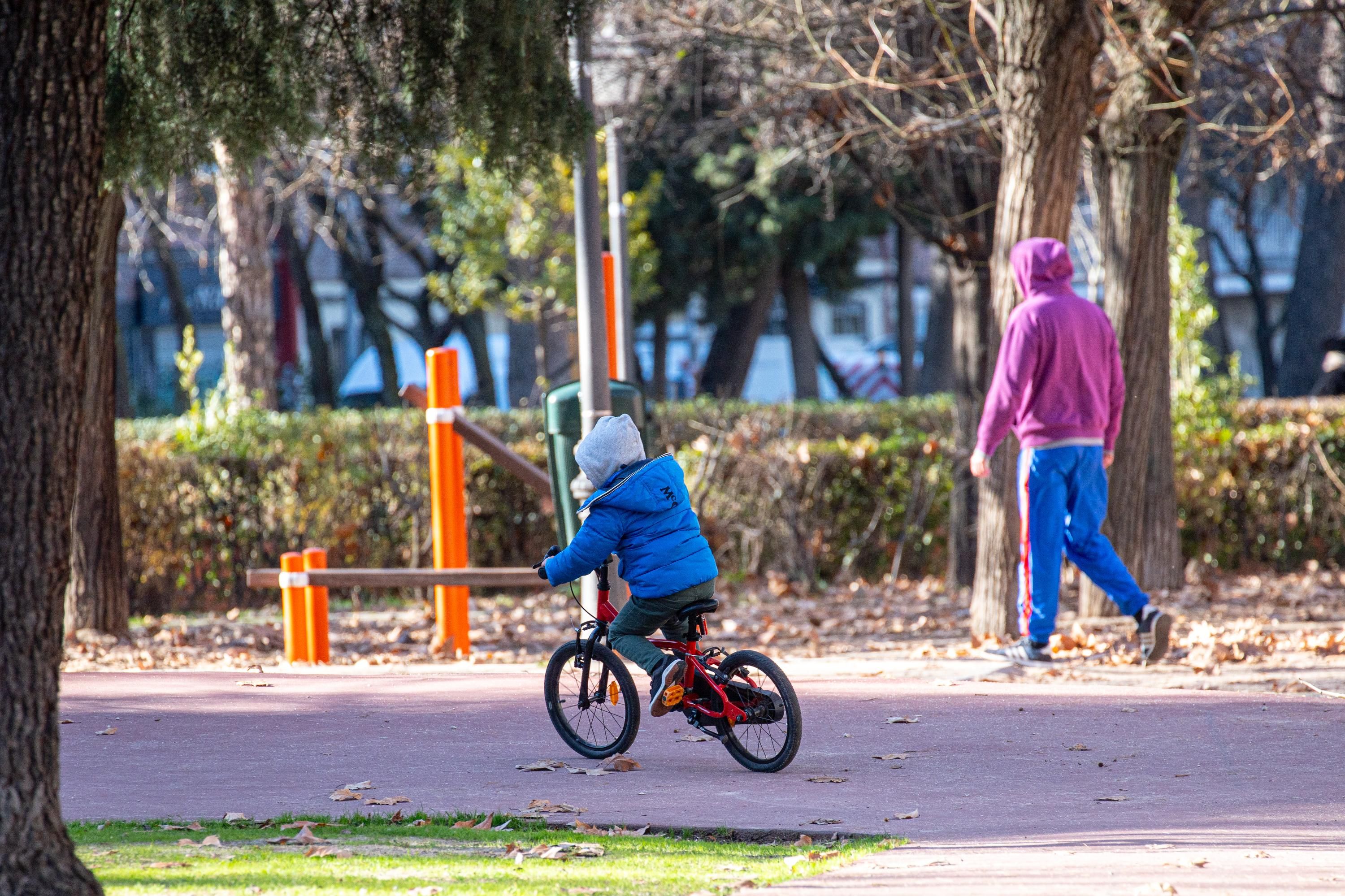 Детям о безопасности движения Детям о безопасности движения
