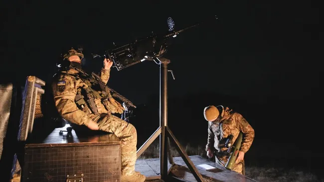 Украину летели атаковать "Искандеры" и более 320 дронов: как отработала ПВО