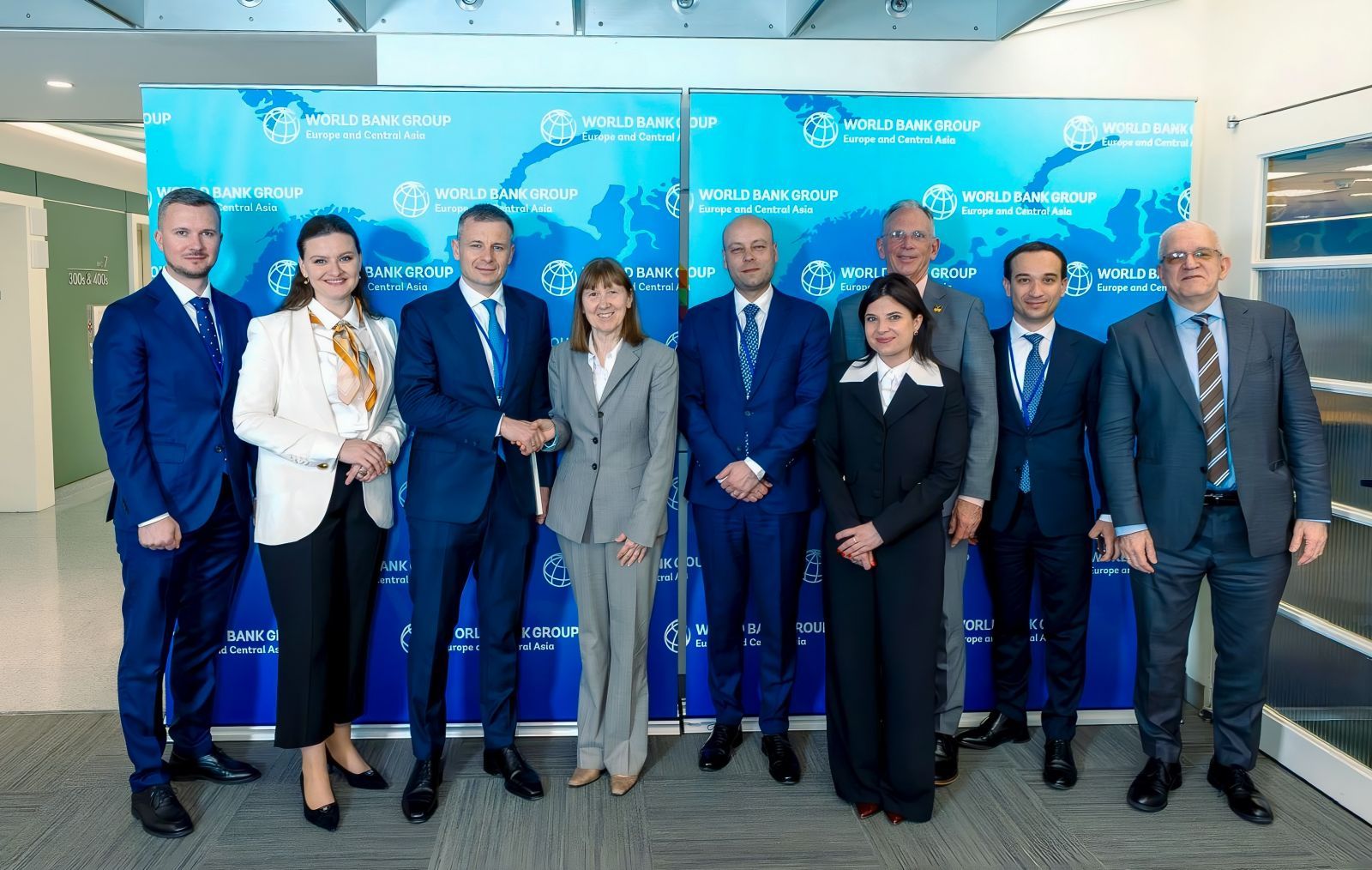 Пересмотр первой программы МВФ