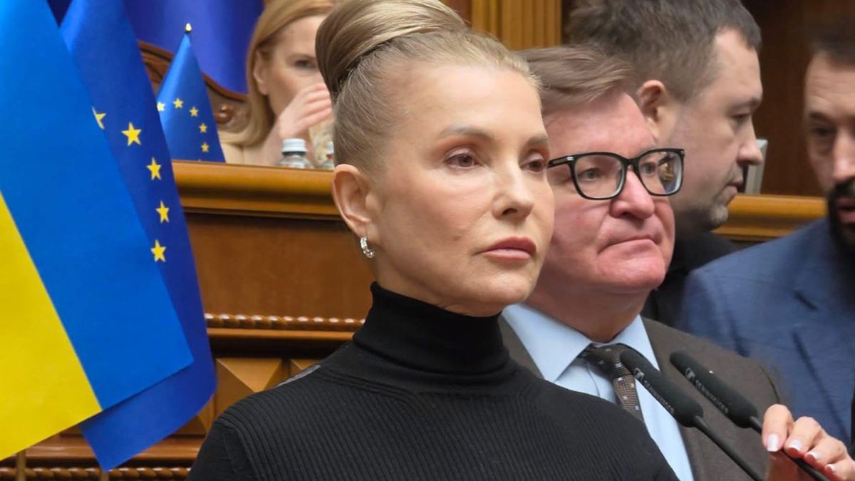 Тимошенко разрешили поехать на мероприятие заграницу Тимошенко разрешили поехать на мероприятие заграницу