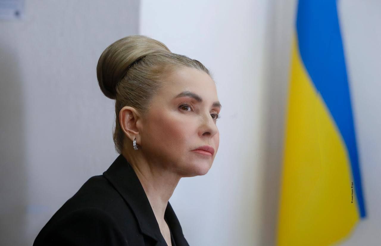 Тимошенко разрешили выезжать за границу Тимошенко разрешили выезжать за границу