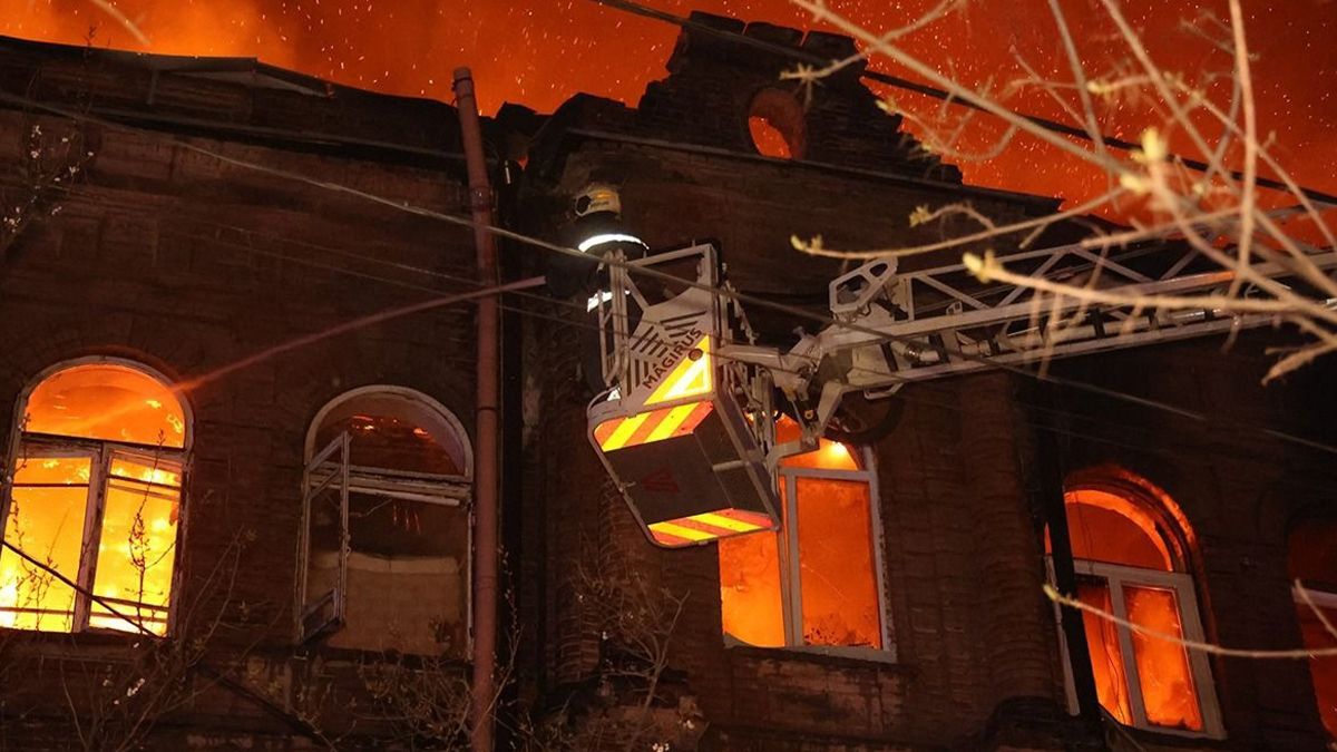 В доме в Днепре, в который прилетело, был расположен центр православной культуры МП