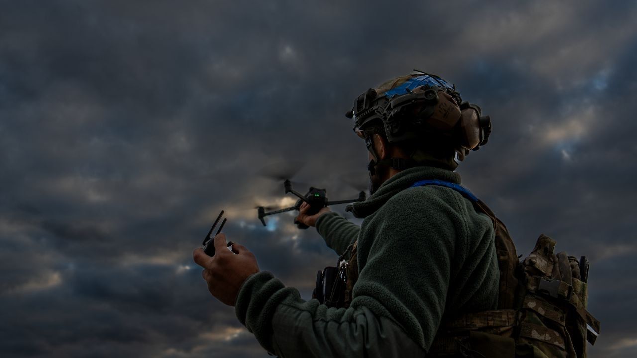 Как FPV-дроны залетают в Донецк