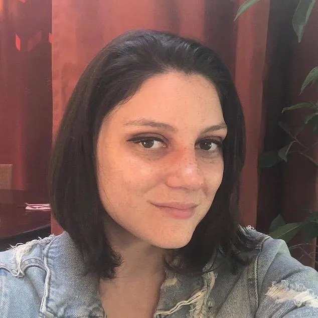 Емі Ескрідж