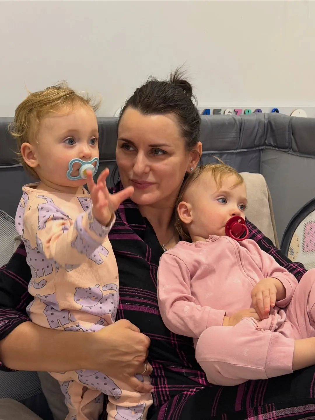 Єлизавета Глінська з доньками 