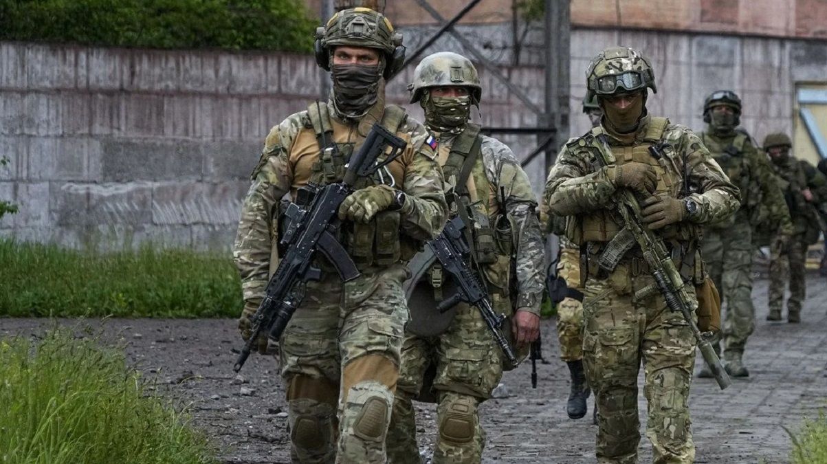 Ситуація на полі бою – чому росіяни добровільно йдуть на фронт в Україну