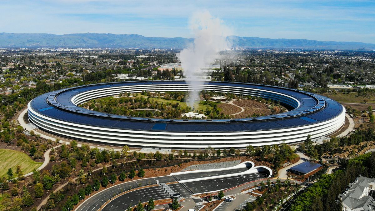 Apple меняет директора – Джон Тернус заменит Тима Кука в сентябре 2026 года