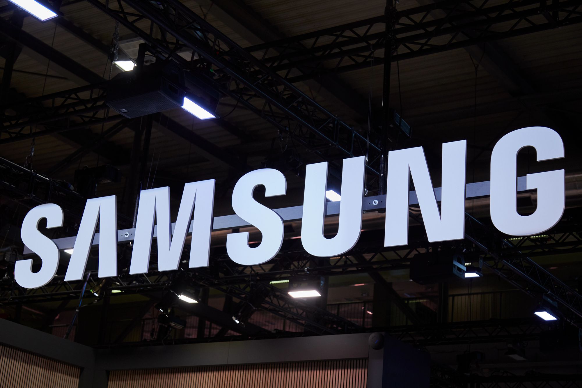 Бывший сотрудник Samsung получил тюремный срок Бывший сотрудник Samsung получил тюремный срок