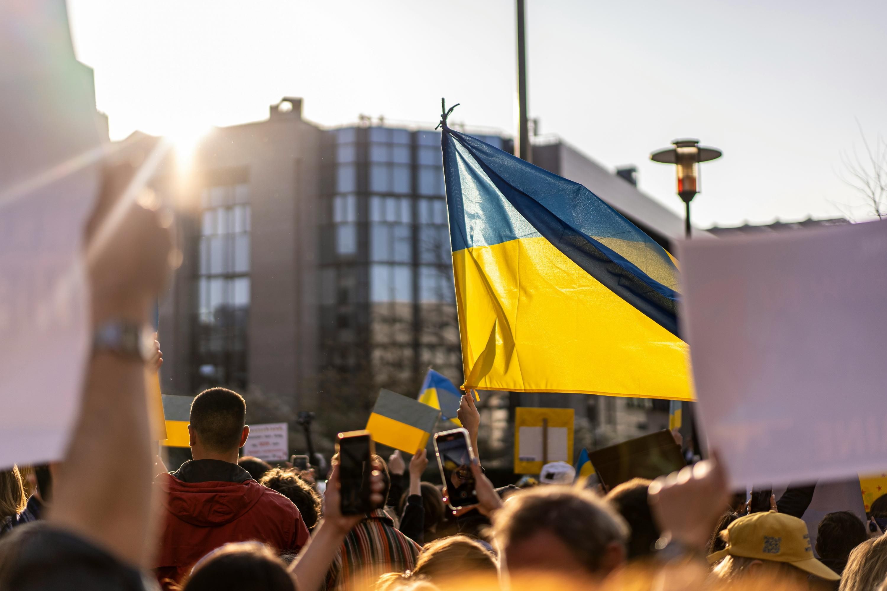 Украинцам заплатят до 2500 евро за возвращение в Украину из ЕС Украинцам заплатят до 2500 евро за возвращение в Украину из ЕС