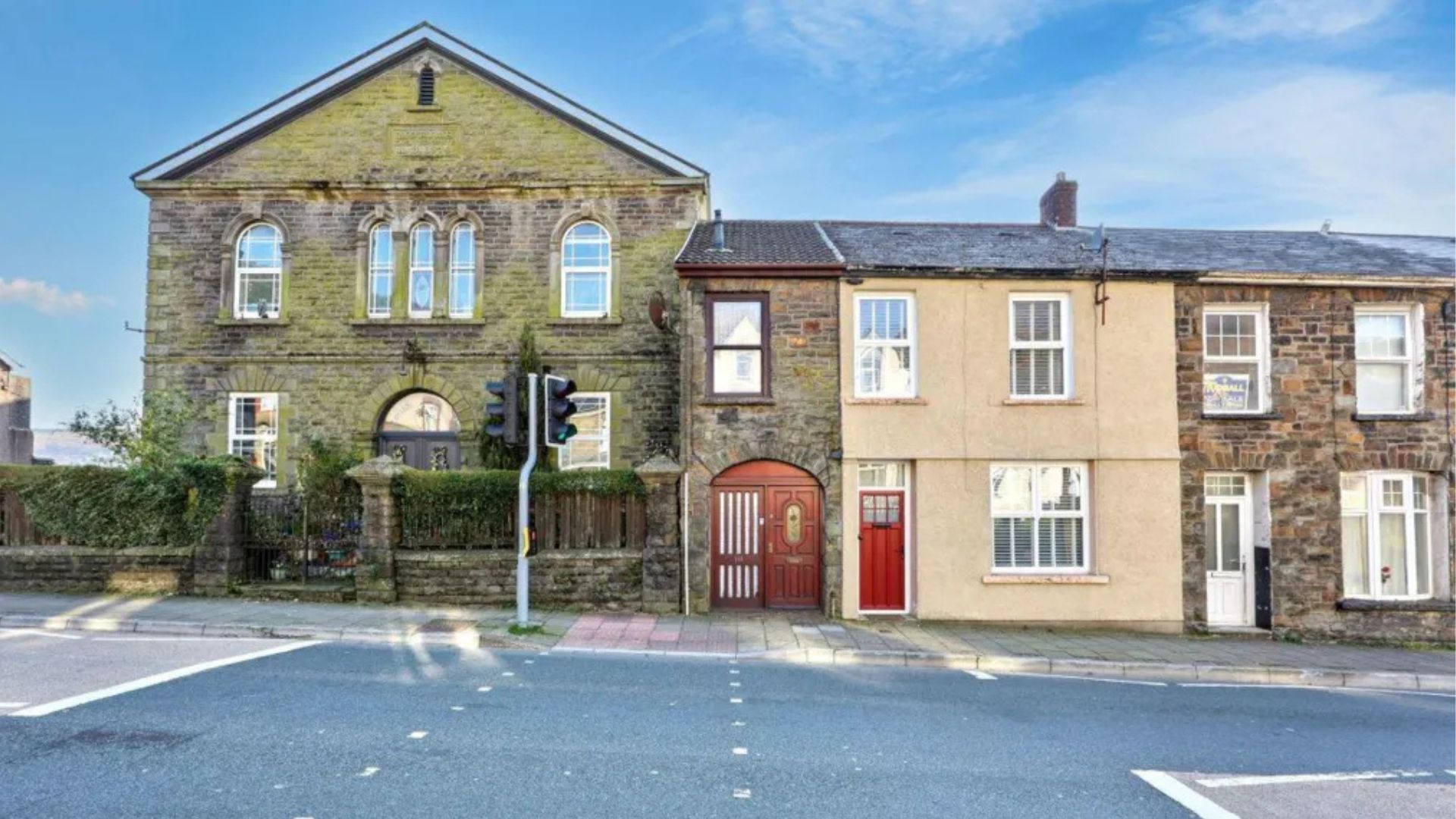 Дом всего 2 метра в ширину