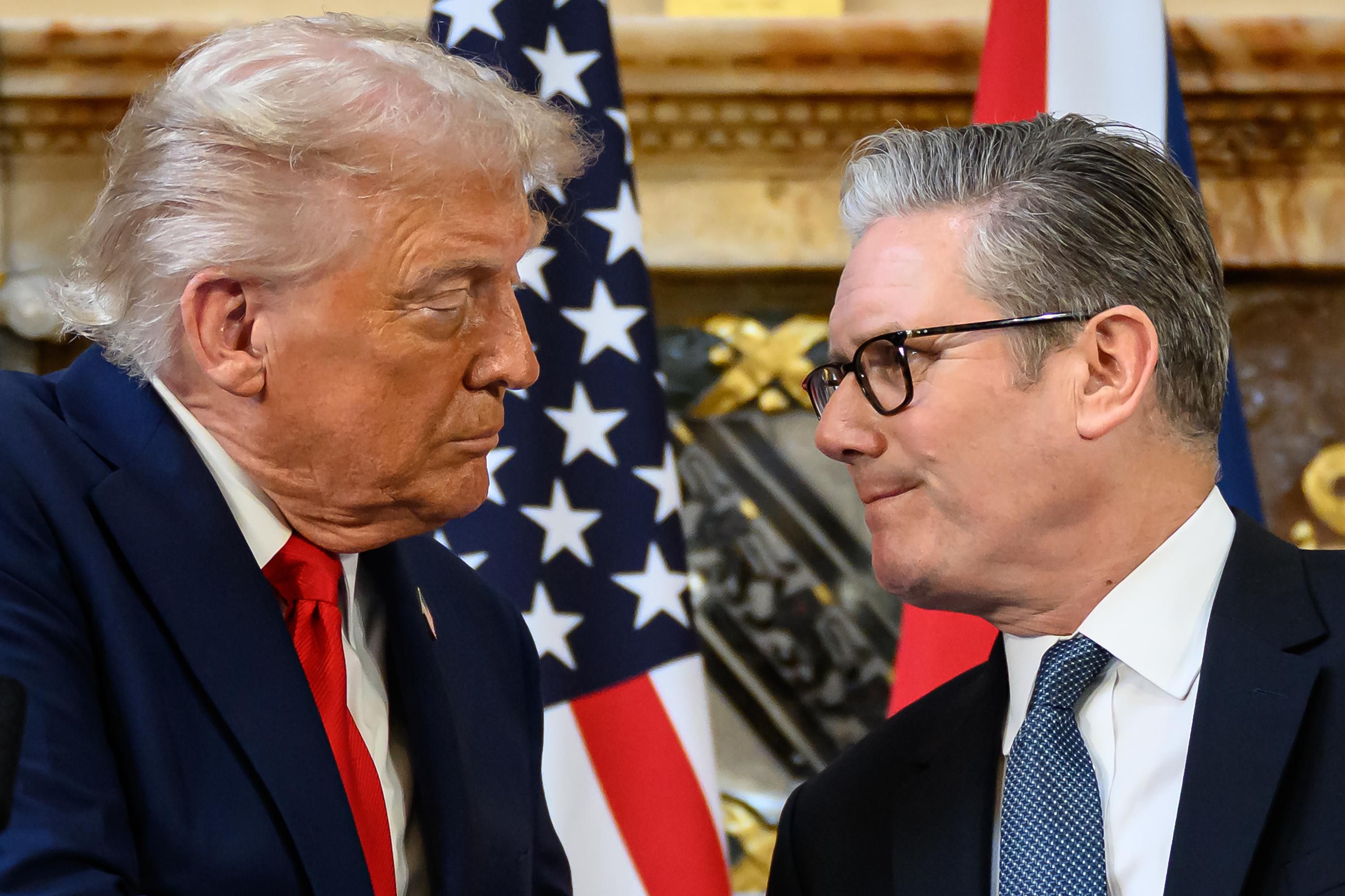 Дональд Трамп недоволен Киром Стармером и угрожает пошлинами Дональд Трамп недоволен Киром Стармером и угрожает пошлинами