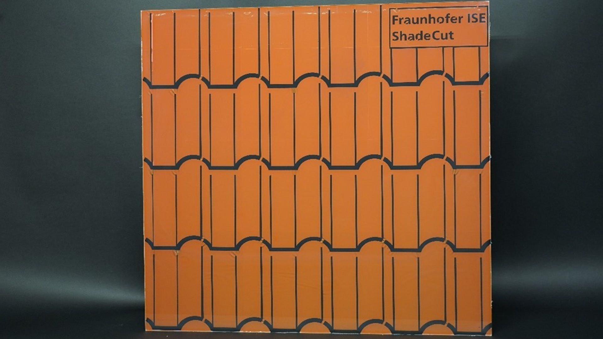 Сонячні модулі імітують покрівлю та зберігають 95% ефективності