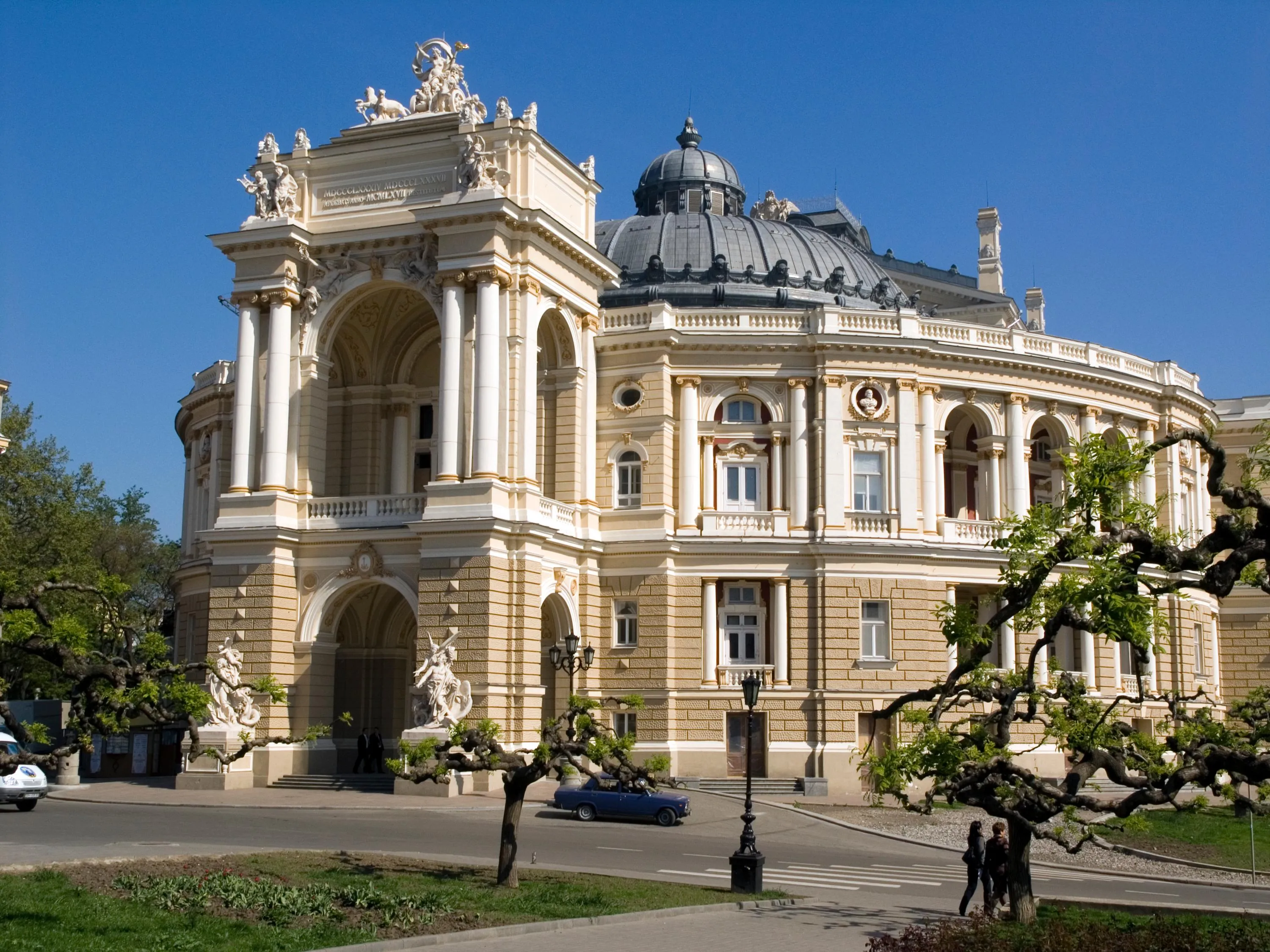 Одеський оперний театр / фото Вікіпедії