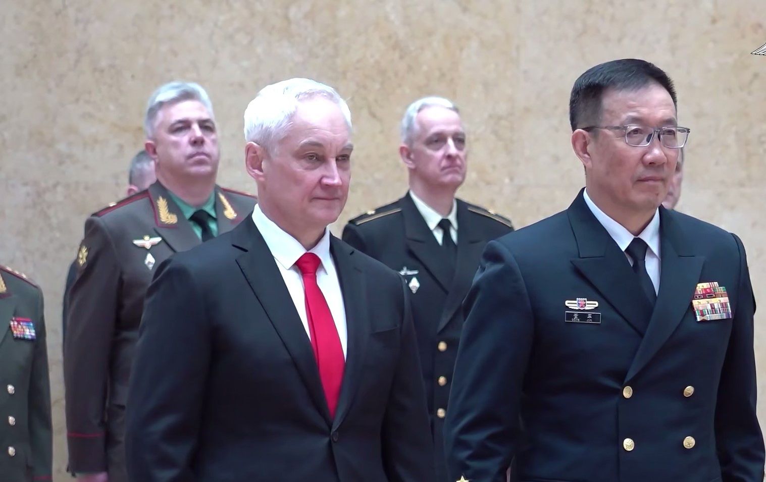 Російський міністр оборони Бєлоусов, його китайський колега Дун Цзюнь Російський міністр оборони Бєлоусов, його китайський колега Дун Цзюнь